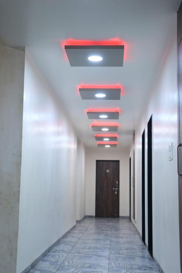 Pawan Executive Tuljapur Екстер'єр фото